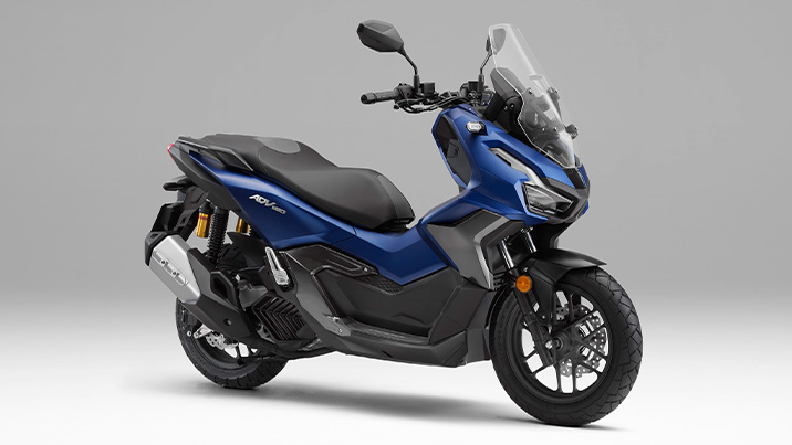 アドベンチャースタイルの軽二輪スクーター「ADV160」の装備を充実させ、一部外観を変更し発売